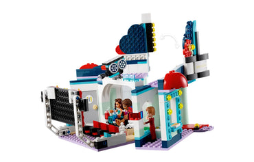 Конструктор LEGO Friends "Heartlake City Cinema" (41448) - Boxette Shop