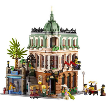 Конструктор LEGO "Угловой Отель" - Boxette Shop