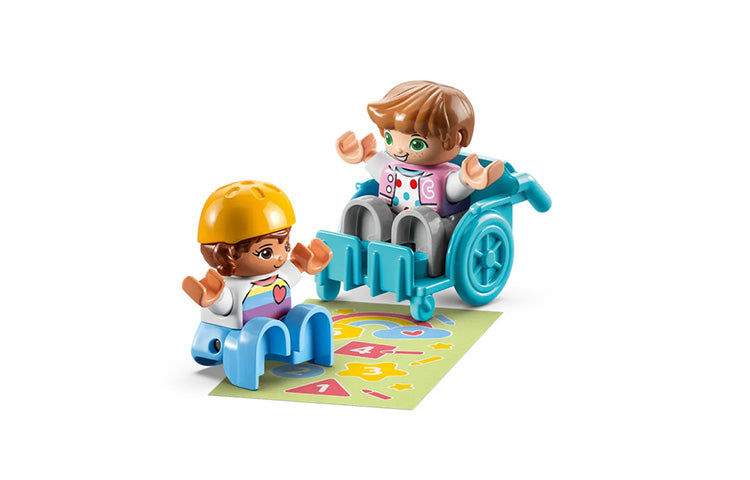 Bolalar bog'chasida LEGO Happy Hour (10992)