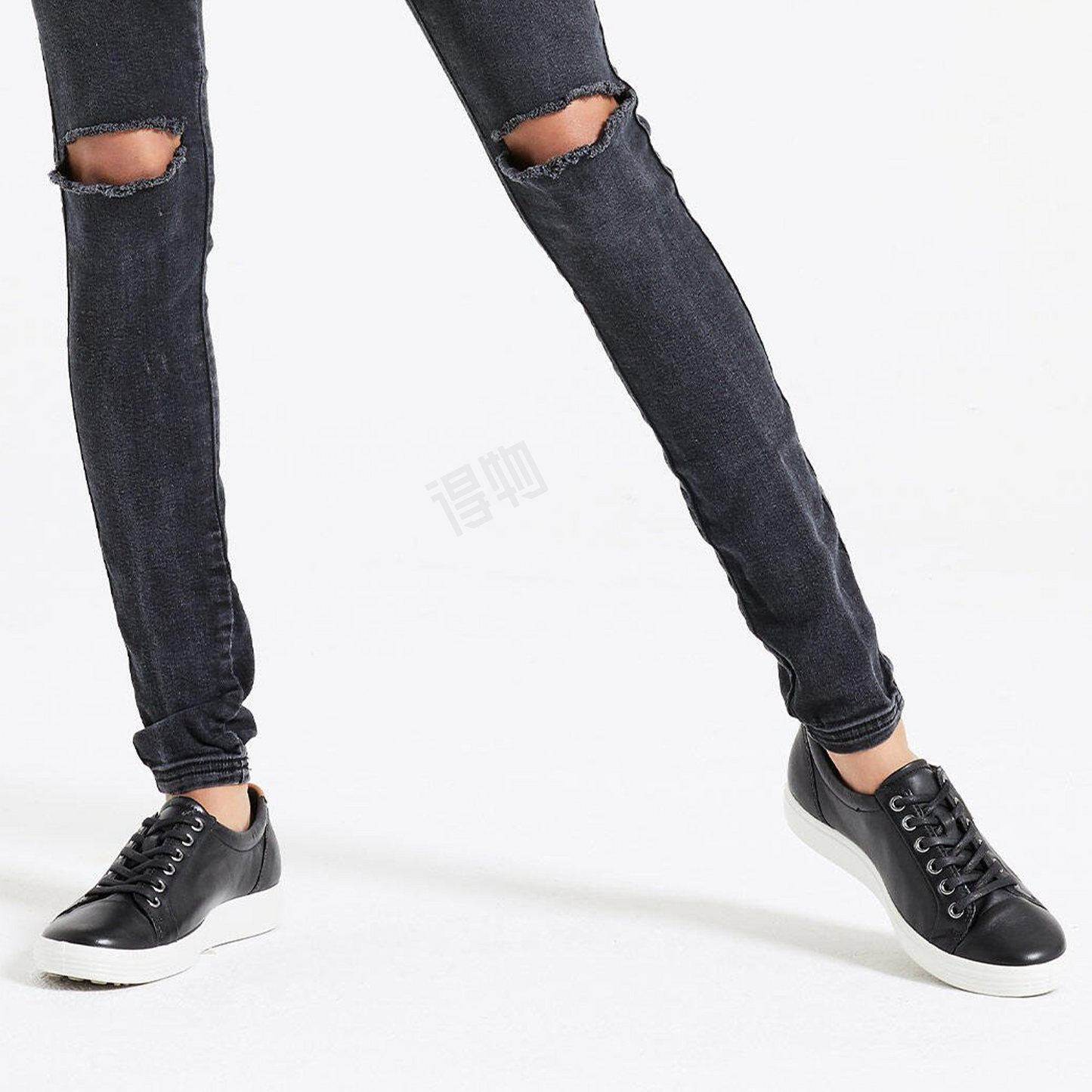 Кроссовки женские ECCO