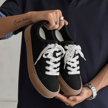 Erkaklar uchun Kaiser krossovkalari