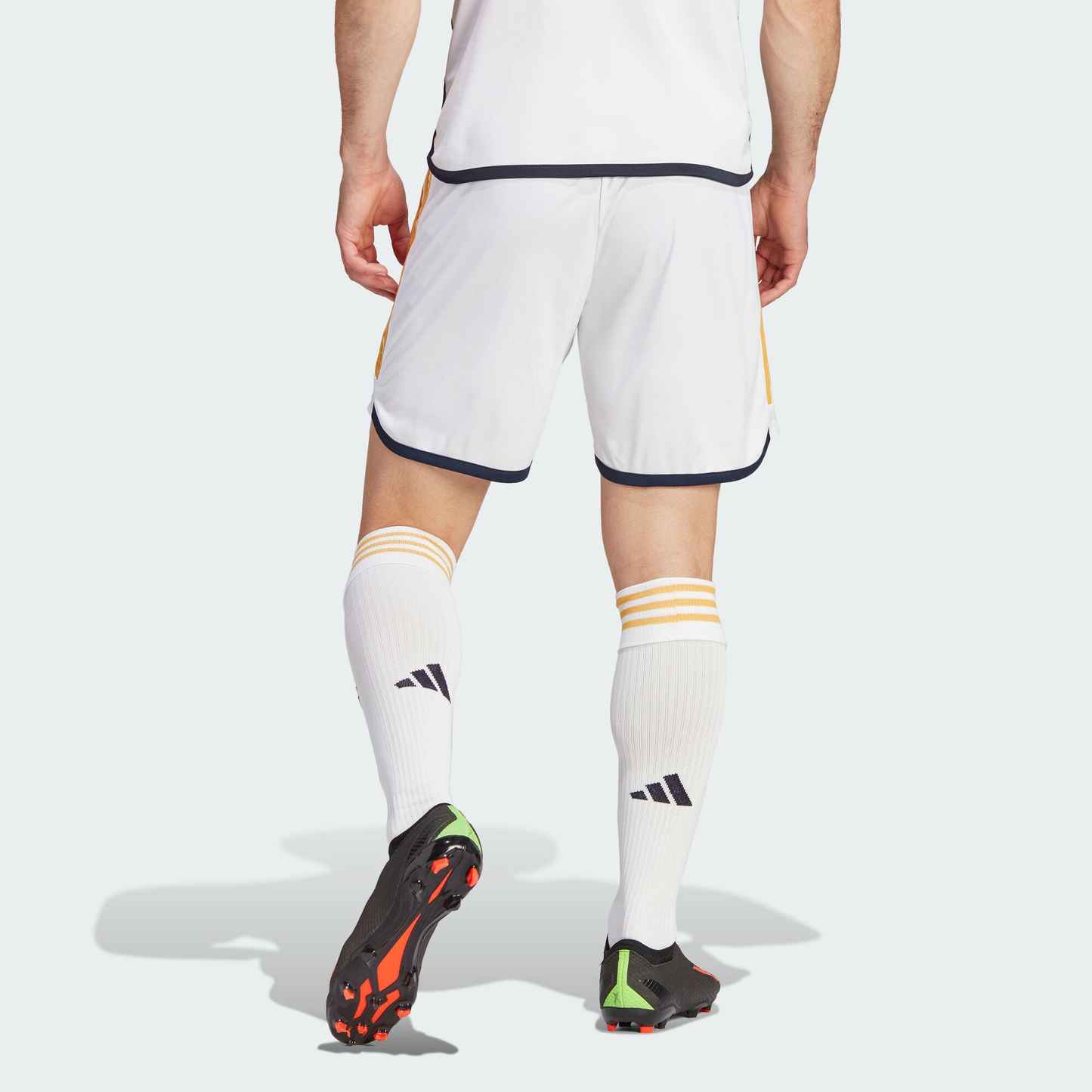 Спортивные шорты мужские Adidas Real Madrid Home 23/24 Fan Edition