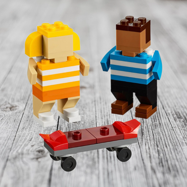 Конструктор LEGO "День молодежи" (40402) - Boxette Shop