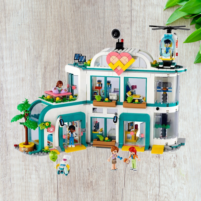 LEGO Friends zamonaviy shahar shifoxonalari to'plami (42621)