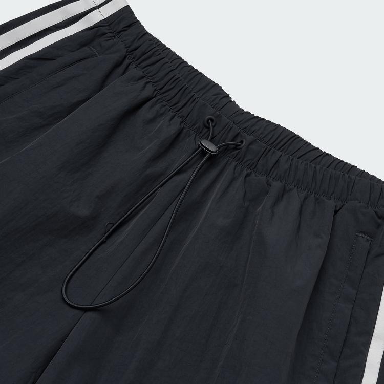 Adidas Originals ayollar shimlari