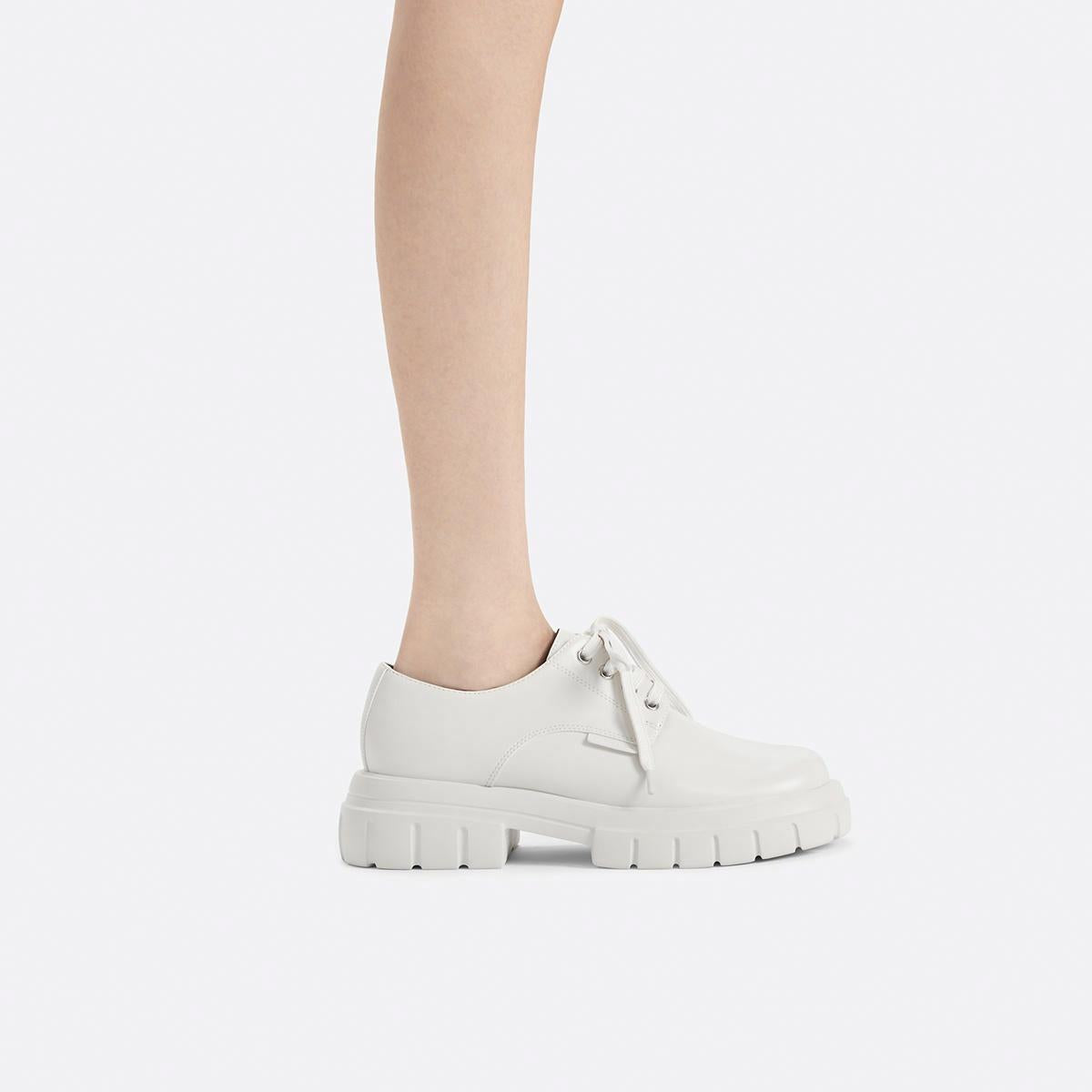 Оксфорды женские Charles & Keith