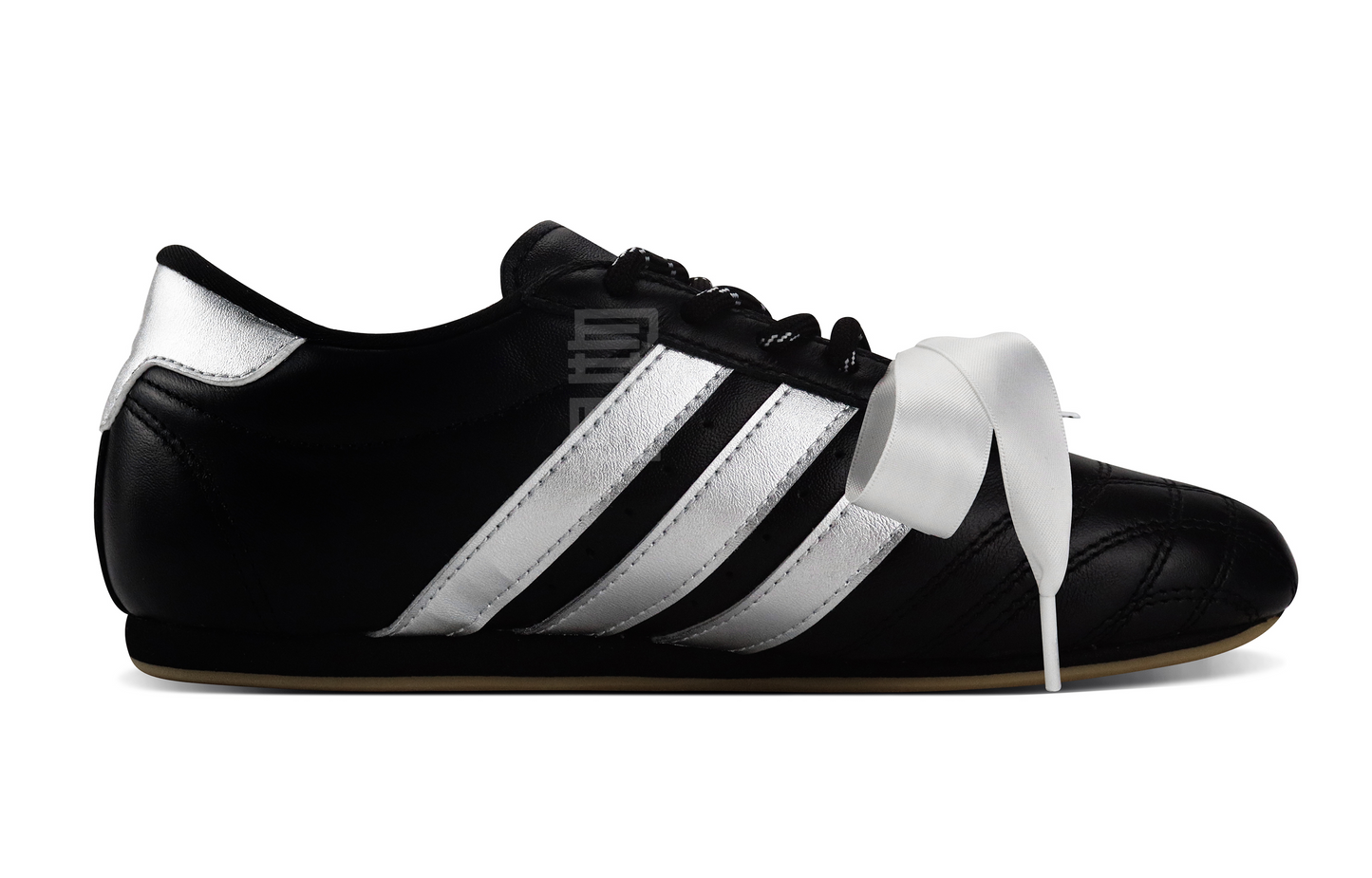 Кроссовки женски Adidas Taekwondo