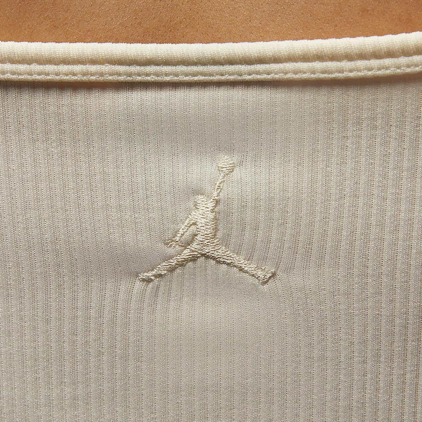 Ayollar uchun Jordan SS25 komfort tanki