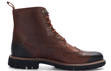 Clarks erkaklar etiklari