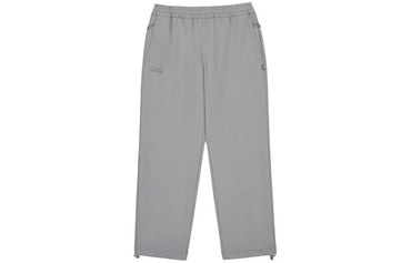 New Balance erkaklar uchun kulrang tekis rangli oʻrta uzunlikdagi tekis oyoqli shim