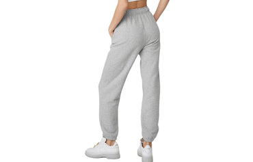 Alo Yoga ayollar sport shimlari