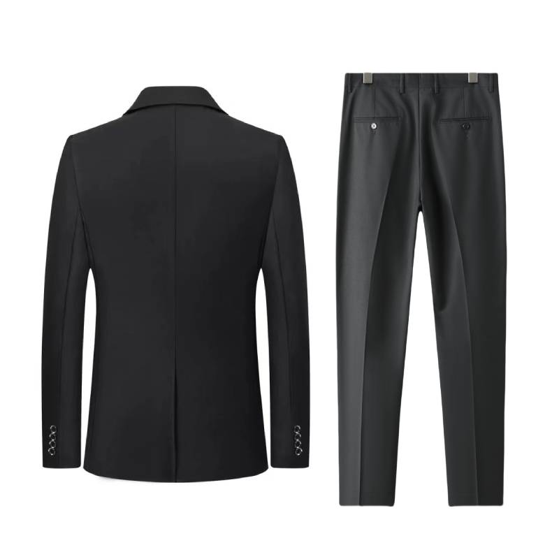 Костюм мужской Pierre Cardin