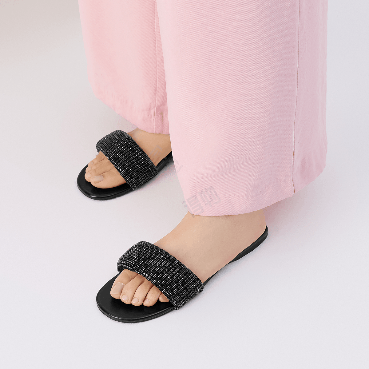 Тапочки женские Charles & Keith - Boxette Shop