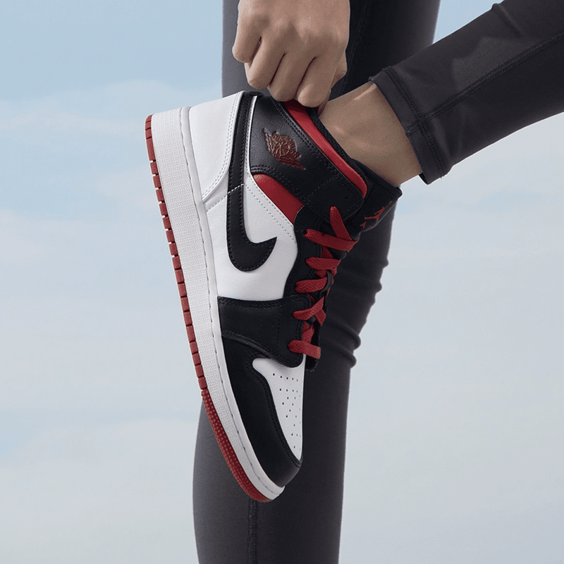 Кроссовки подростковые Air Jordan 1 Mid Leather - Boxette Shop
