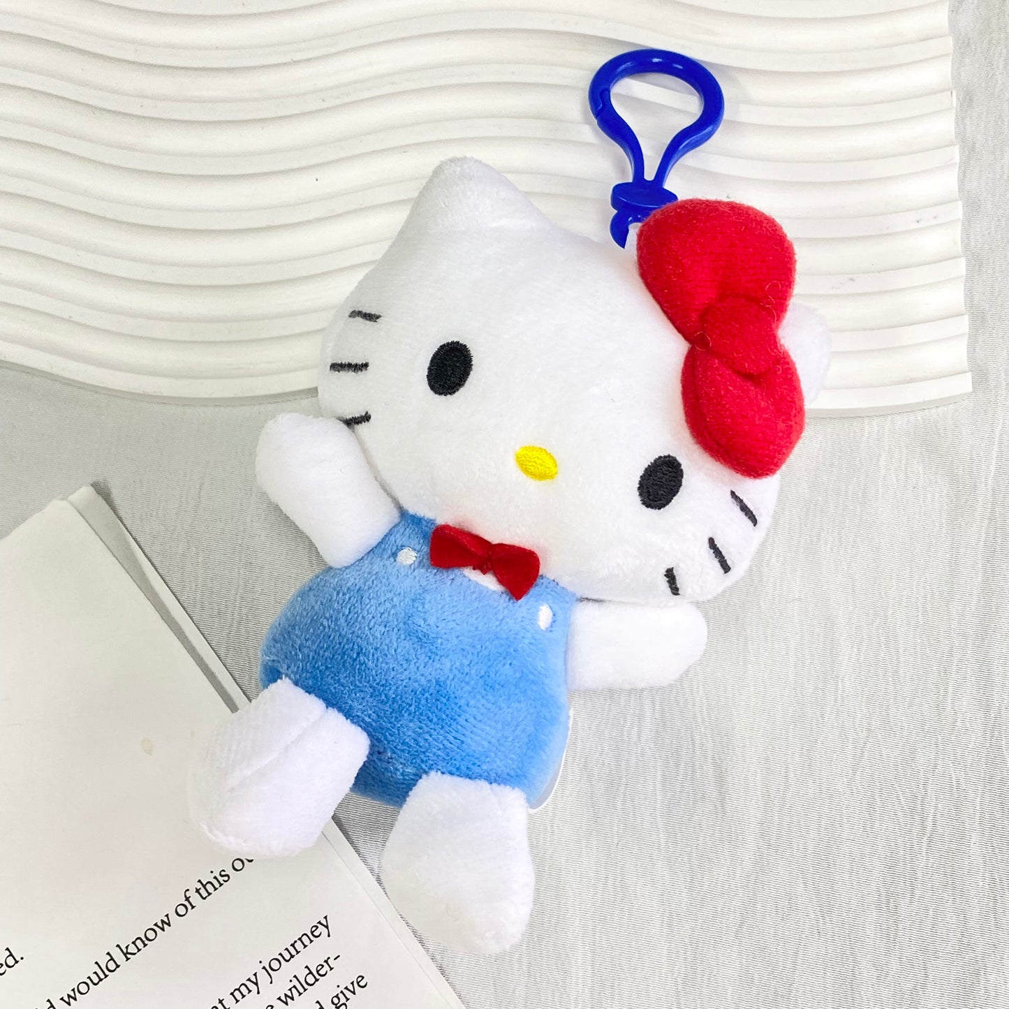 Sanrio x Hello Kitty bo'yin yostig'i