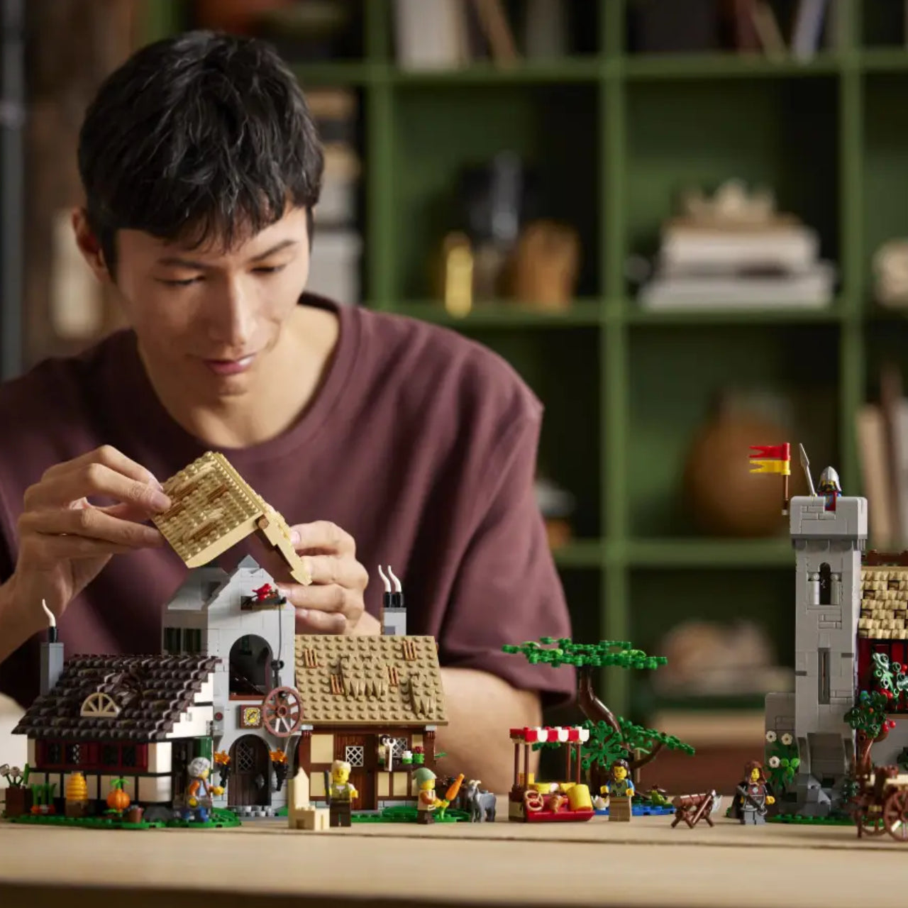 LEGO "O'rta asrlar shahri" (10332)