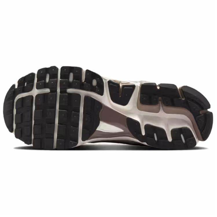 Кроссовки Nike Air Zoom Vomero 5 - Boxette Shop