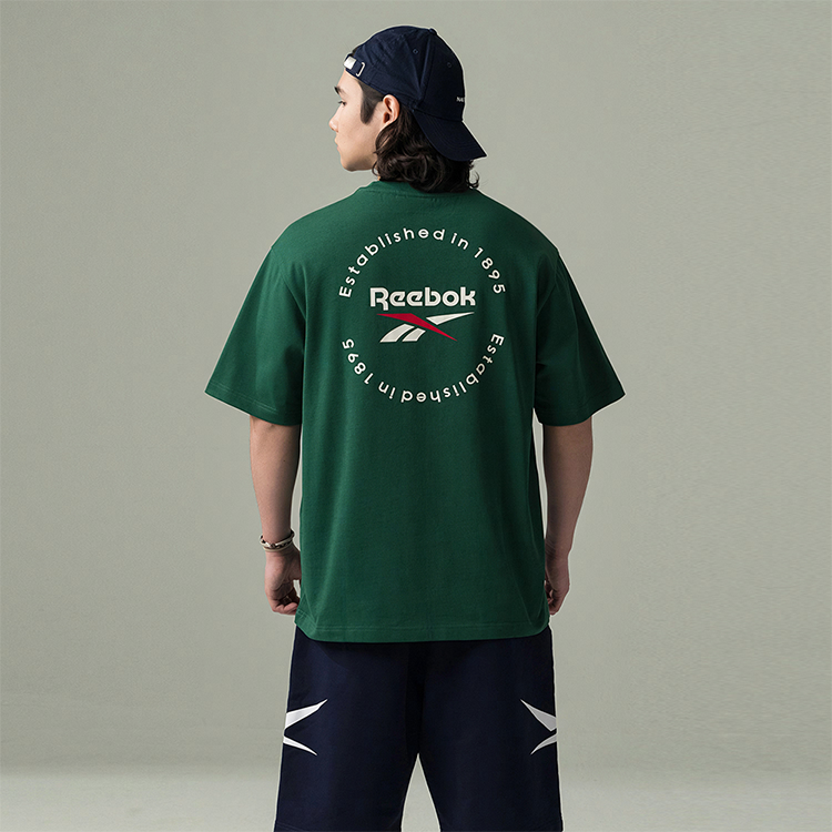 Reebok erkaklar futbolkasi