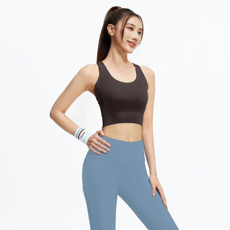 FARO ayollar sport kostyumi