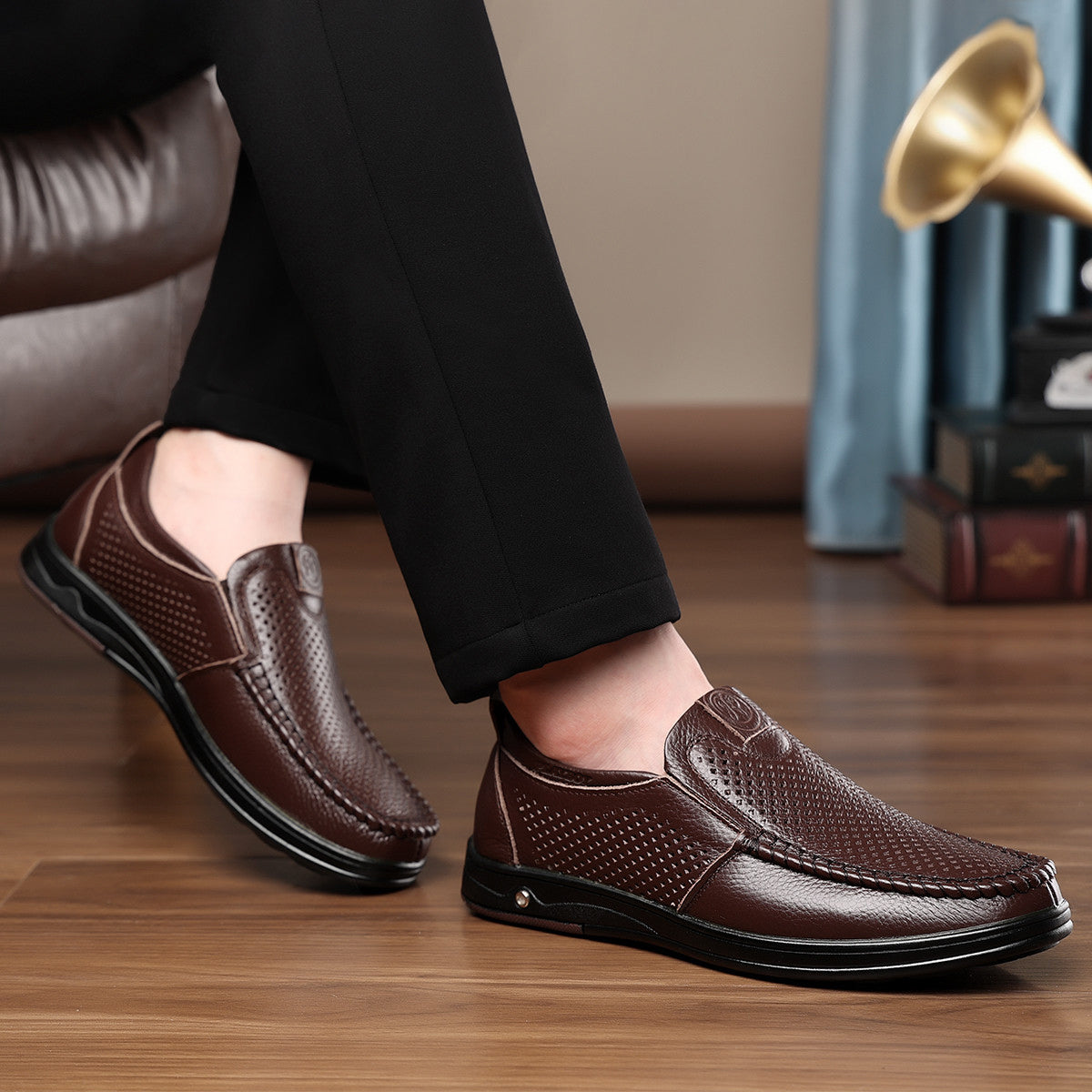 Erkaklar uchun Playboy poyabzallari