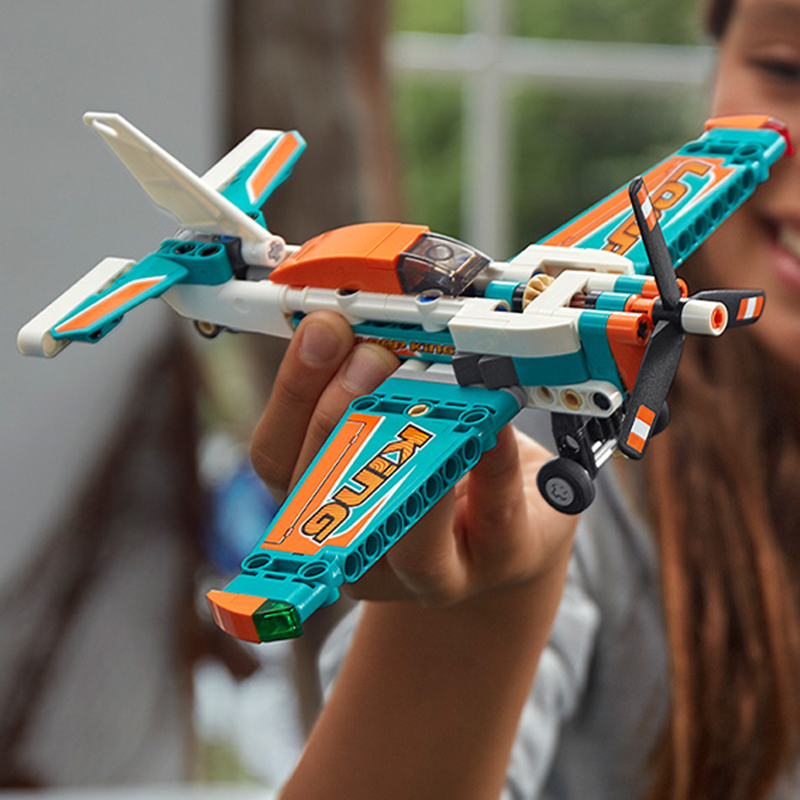 LEGO Technic "Atletik samolyotlar"