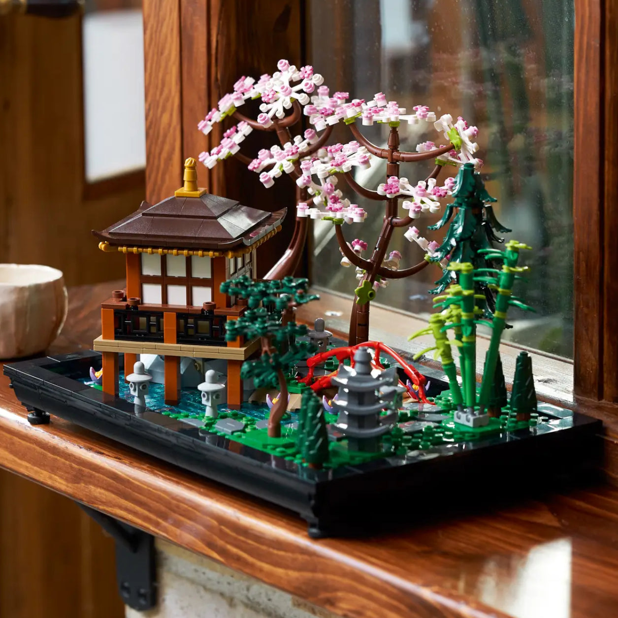 LEGO konstruktori "Zen bog'i mavzusi" (10315)