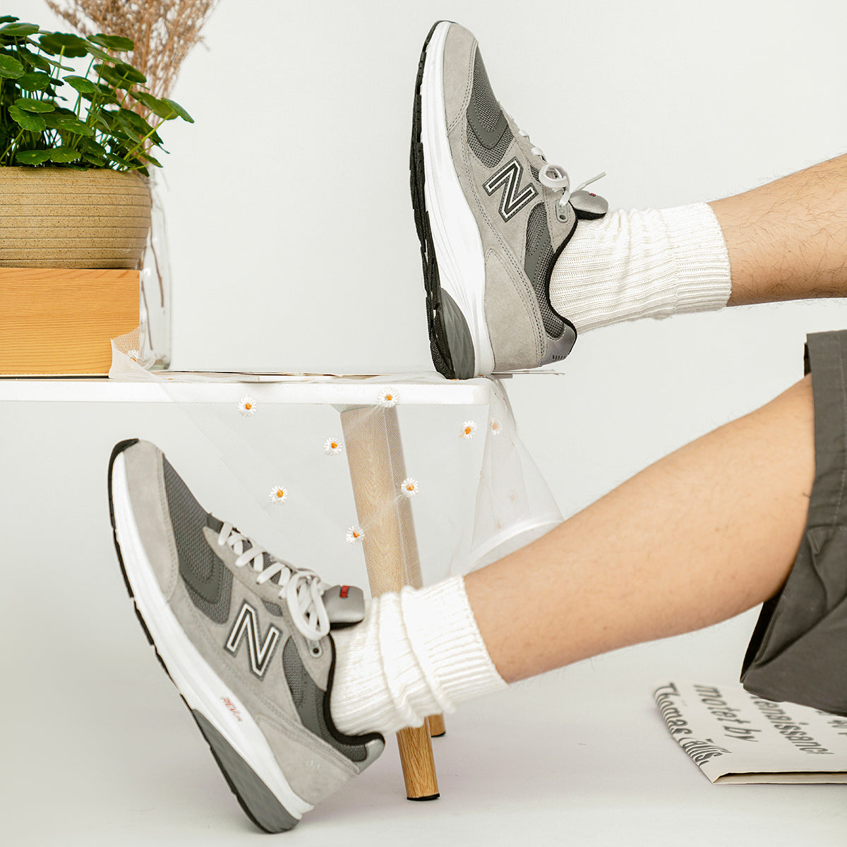 New Balance 880 seriyali "Gun Metal" krossovkalari