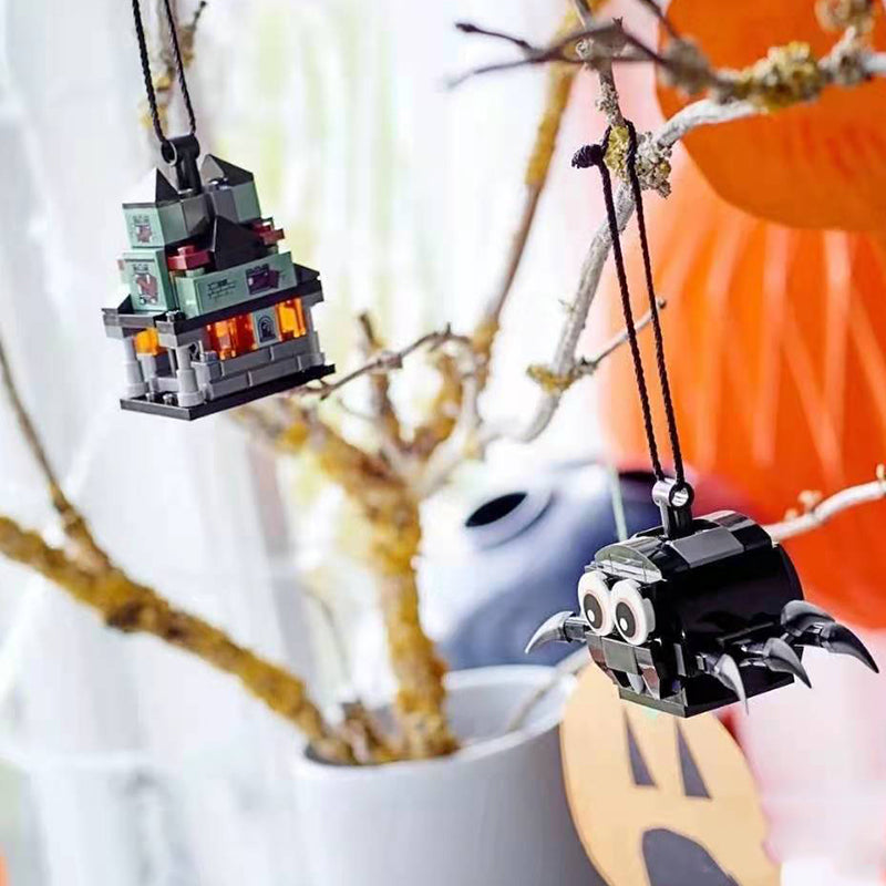 LEGO Holiday Edition O'rgimchak va Arvohli uy
