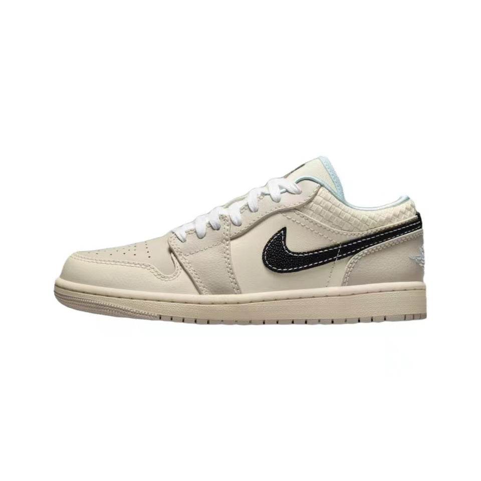 Кроссовки женские Jordan air vibe - Boxette Shop