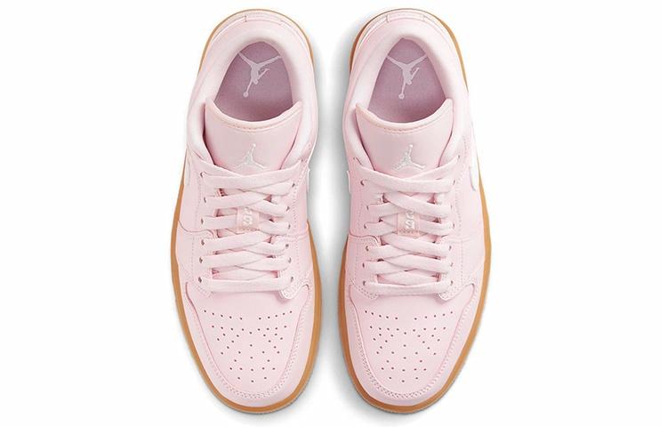 Jordan Air Jordan 1 past "Pushti saqich" krossovkalari