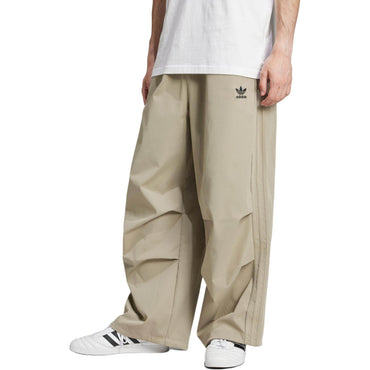 Спортивные брюки мужские Adidas Originals Parachute Fw24 Tracksuit Bottoms Pebble - Boxette Shop