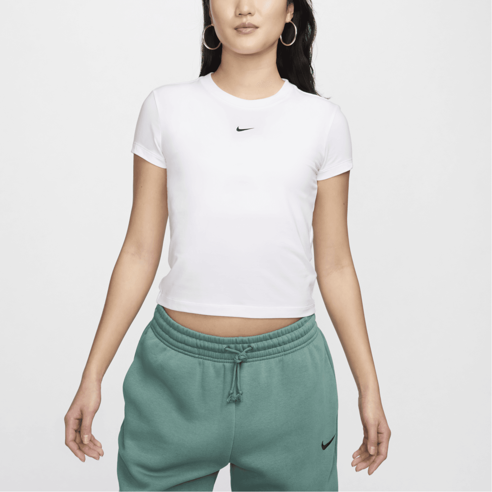 Футболка женская Nike Sportswear - Boxette Shop