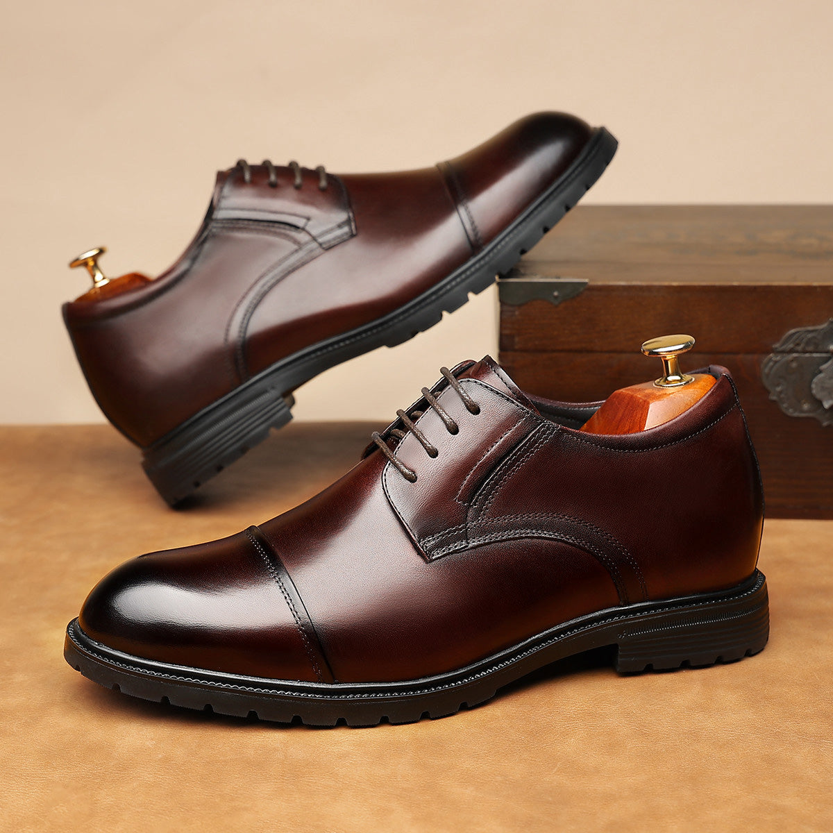 Erkaklar uchun Playboy poyabzallari