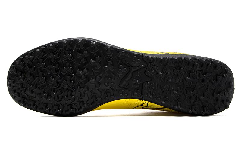 Puma Attacanto TT botinkalari