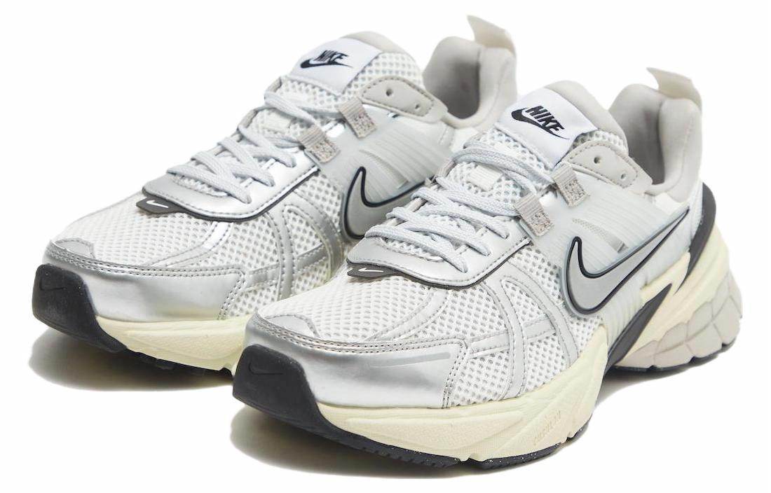 Кроссовки Nike V2K Run - Boxette Shop