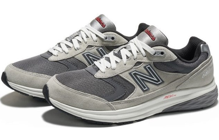 New Balance 880 seriyali "Gun Metal" krossovkalari