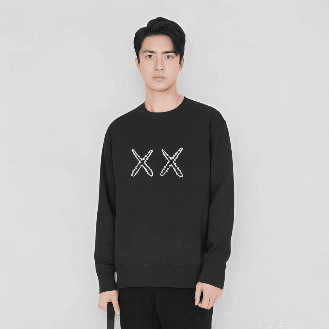 Свитшот Uniqlo X Kaws - Boxette Shop