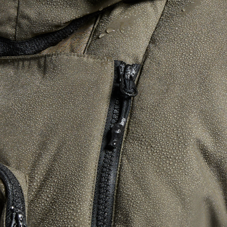 Erkaklar uchun Reebok pastki kurtkasi