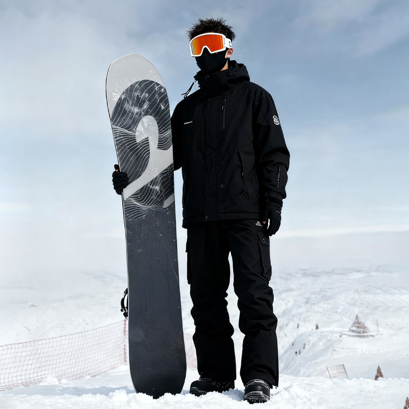 Loughnea erkaklar chang'i kostyumi