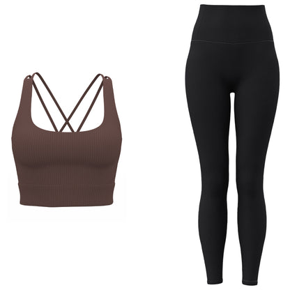 FARO ayollar sport kostyumi