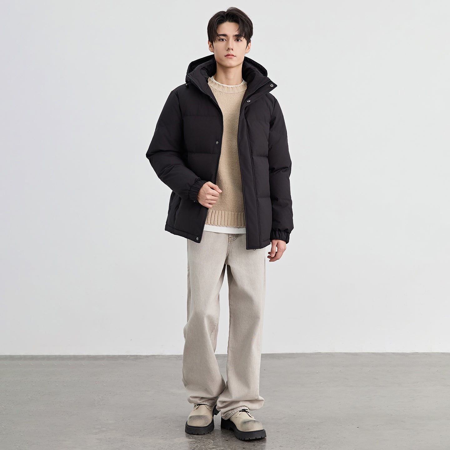 Qor uchib tushadigan kurtka