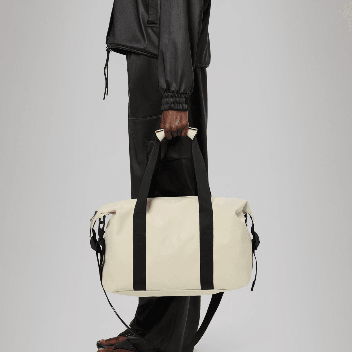 Сумка Rains Hilo Weekend Bag Small W3 - Boxette Shop