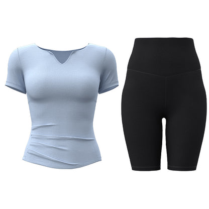 FARO ayollar sport kostyumi