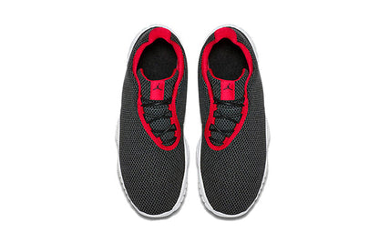 Ayollar uchun Jordan Future Air Low krossovkalari