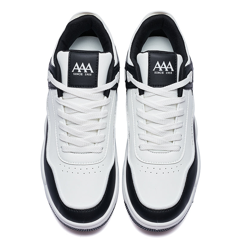 Erkaklar AAA 1955-yildan beri krossovkalar