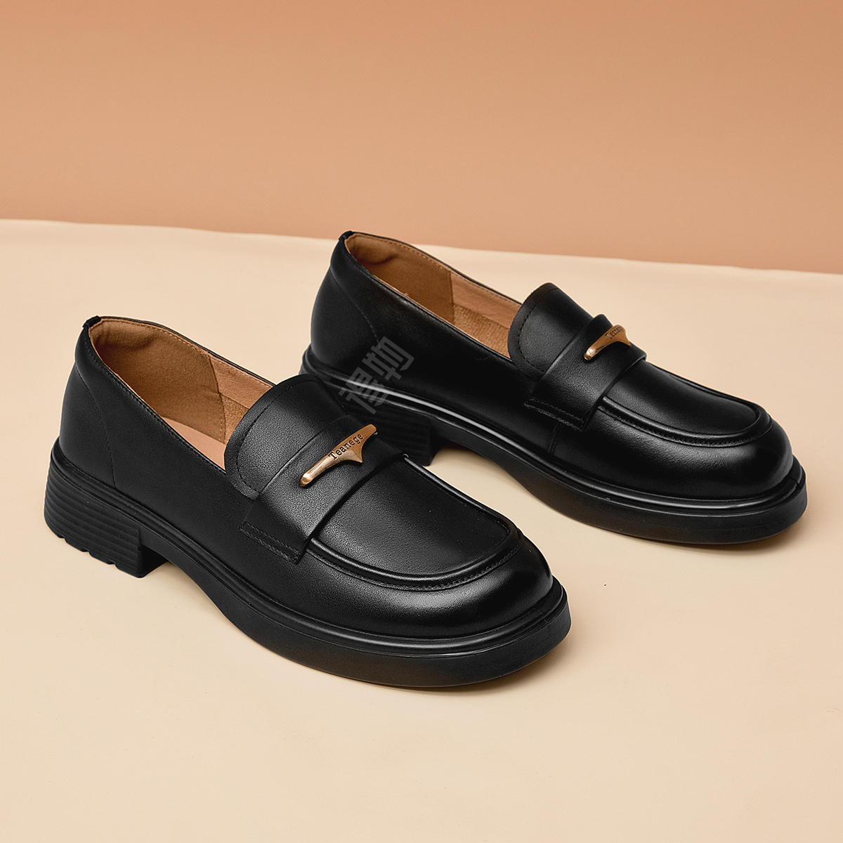 Туфли женские AOKANG Metal