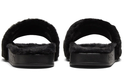 Puma ayollar flip-floplari