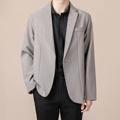 Anti-ofis trendining koreyscha versiyasi erkaklarning kichkina toplari chiroyli bo'sh Gonkong uslubidagi ko'ylagi erkaklar ko'p qirrali kundalik kostyumi engil hashamatli kostyum erkaklar modellari