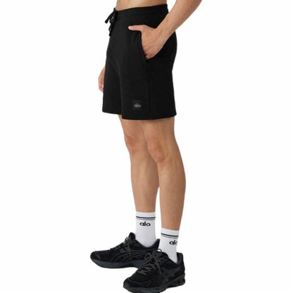 Alo Yoga Erkaklar uchun tekis rangli to'rli nafas oladigan tennis shorti