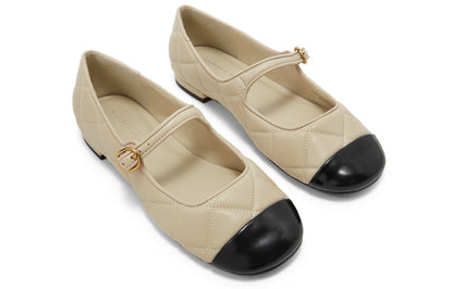 Charlz va Keyt ayollar poyabzali